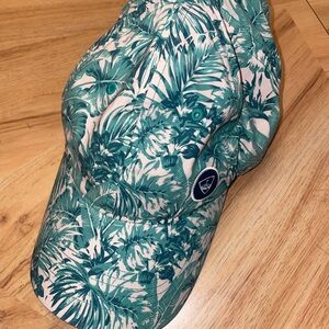 Callaway Green and White Leaf Pattern Cap